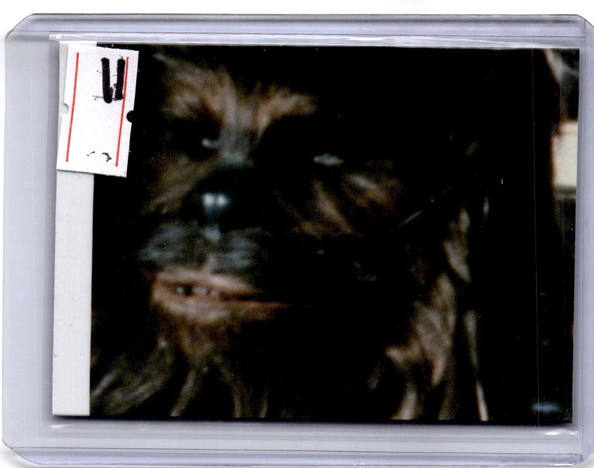 2022 Topps Chrome Sapphire Edition Star Wars #14 Luke Checks Out his New Droid