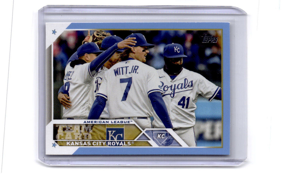 2023 Topps #134 Kansas City Royals Father's Day Powder Blue #/50