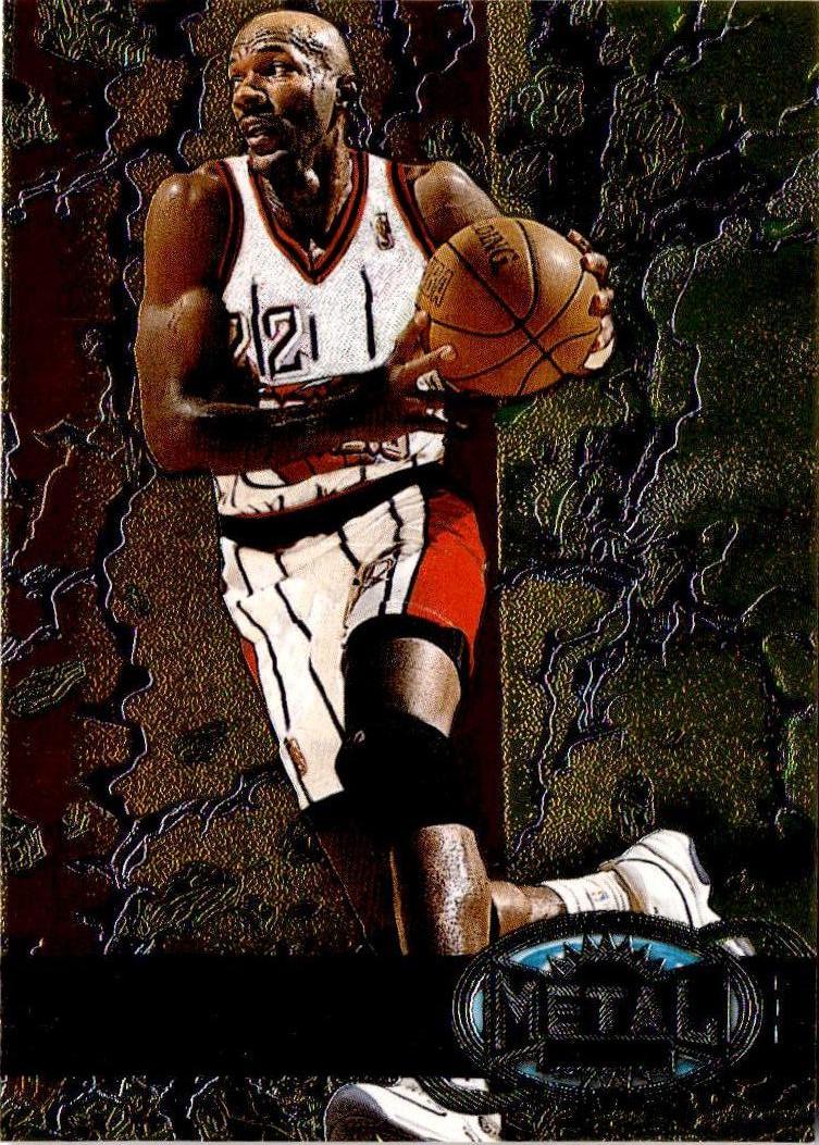 1997-98 Metal Universe #93 Clyde Drexler