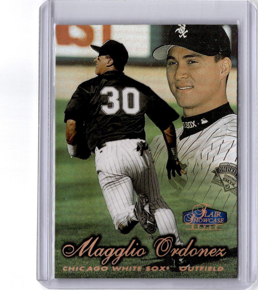 1998 Flair Showcase #32 Magglio Ordonez Flair Showcase Row 2 (Style)
