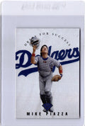 1997 Leaf #8 Mike Piazza Dress for Success #/3500